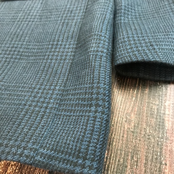 JOS. A. BANK 1905 Windowpane Sport Coat - Picture 4 of 8